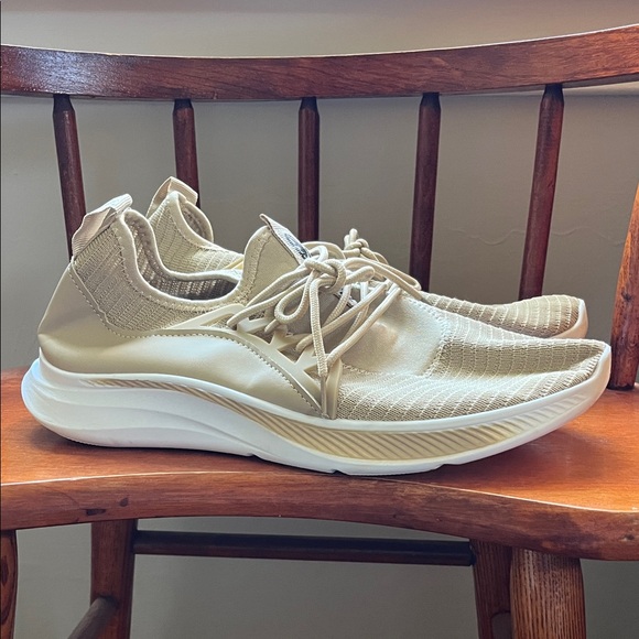 NWT Echo Unltd Men’s Cream/Tan Sneakers Size 9.5 - Picture 1 of 10